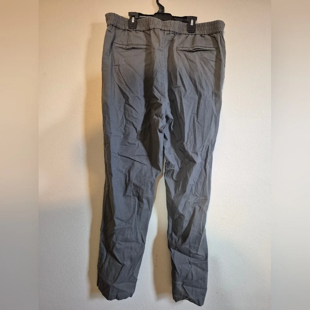 Banana Republic Gray Chinos Durable Cotton Blend